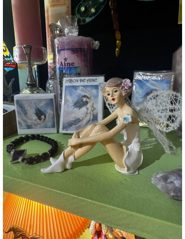 HADA PEQUEÑA SENTADA