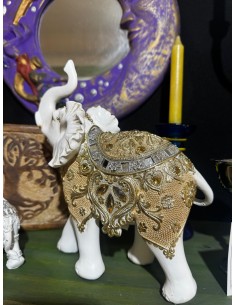 ELEFANTE BLANCO DEL DINERO...